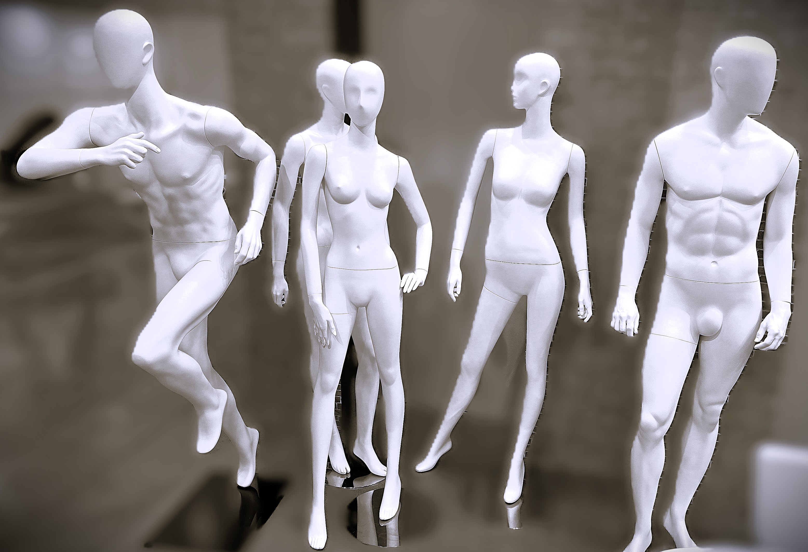 2025年10月18日纺拓会在南港展场使用本公司新型模特儿圆满完成参展